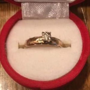Diamond promise ring